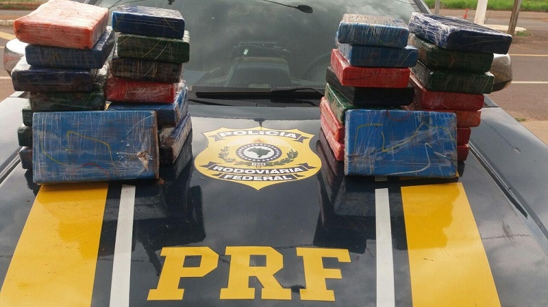 PRF apreende 30  KG de cocaína que seria levada para Bauru/SP