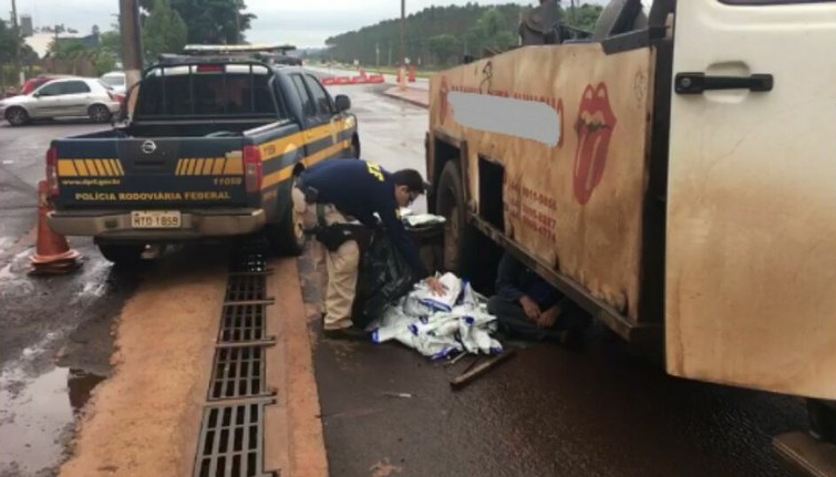 PRF apreende quase uma tonelada de  agrotóxicos paraguaios 